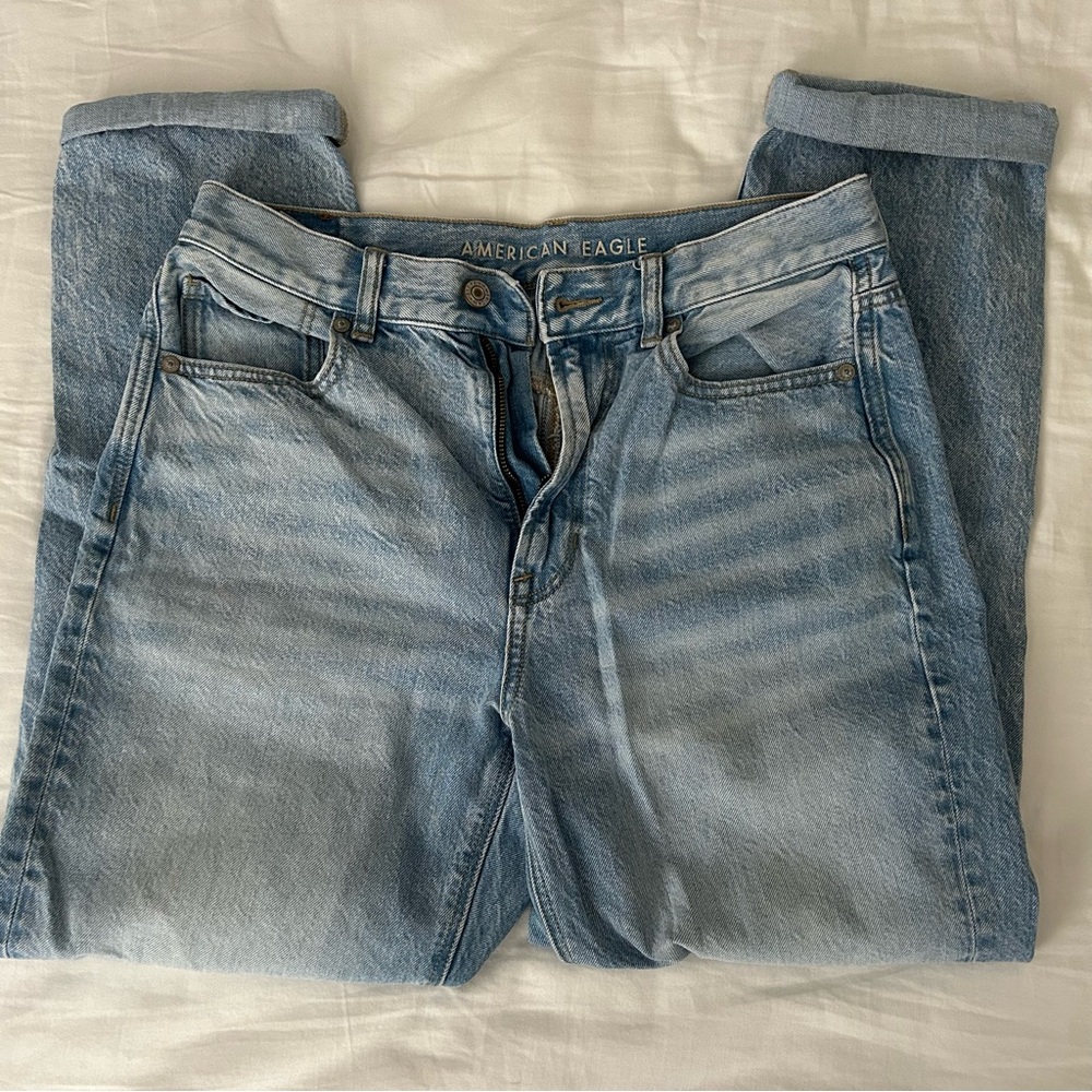 American Eagle Mom Jeans